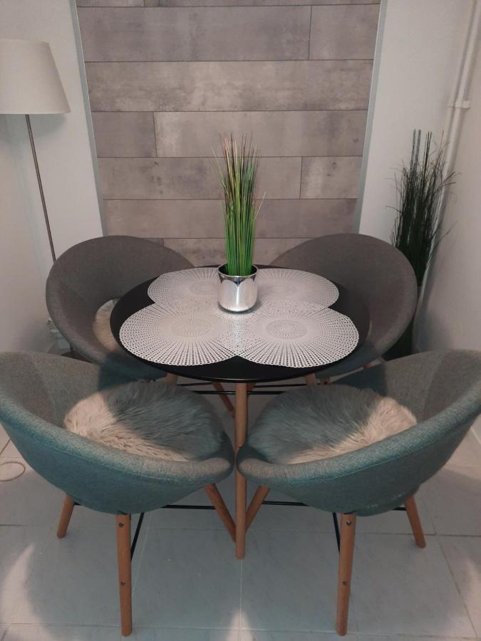 Downtown'S Pearl Apartment Pecs Luaran gambar