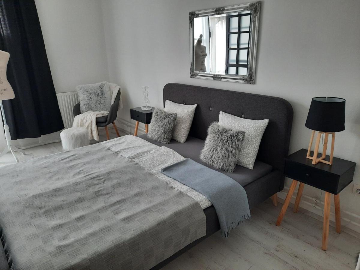 Downtown'S Pearl Apartment Pecs Luaran gambar