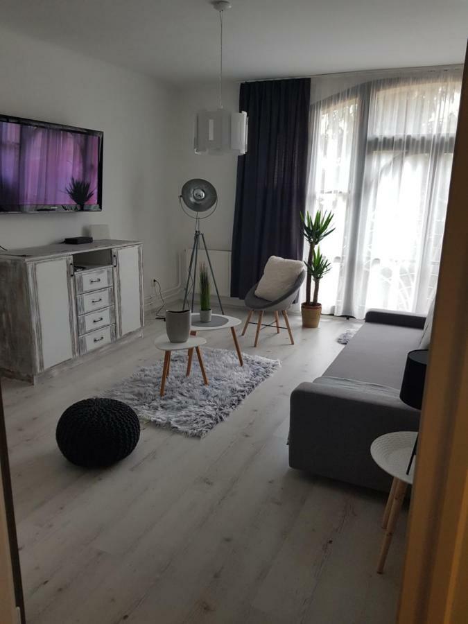 Downtown'S Pearl Apartment Pecs Luaran gambar